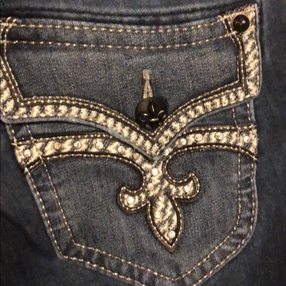 Capris - Picture 2 of 3